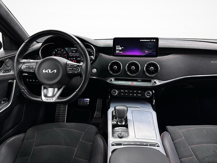 immagine del veicolo KIA STINGER