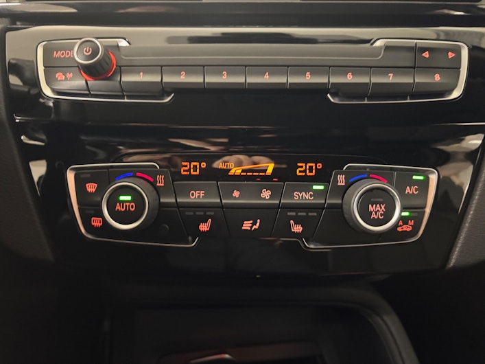 Vehicle image BMW X1