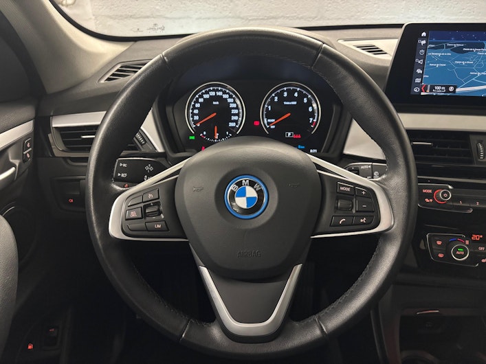 Vehicle image BMW X1