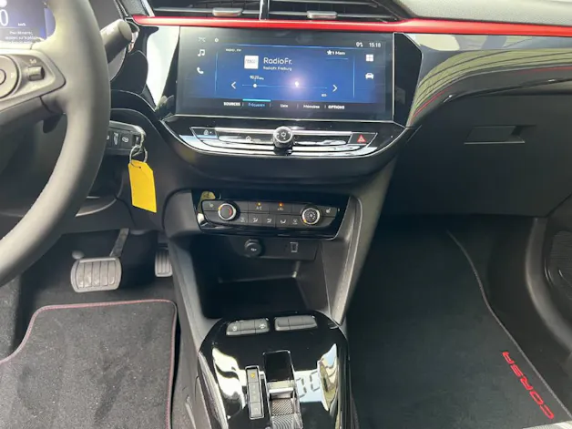 Opel Corsa 1.2 T Hybrid Sporthilfe