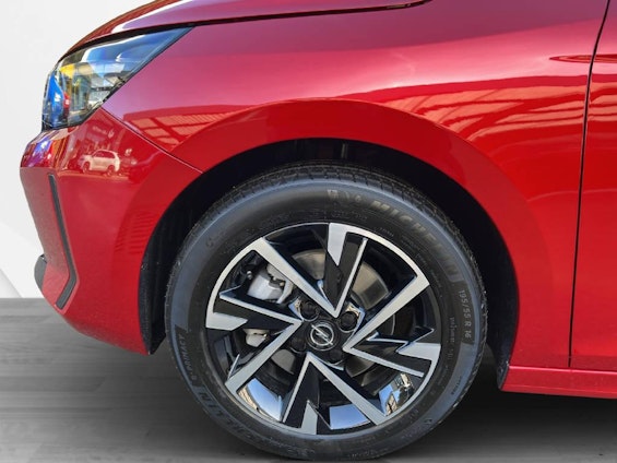 Vehicle image 9 Vehicle image 9