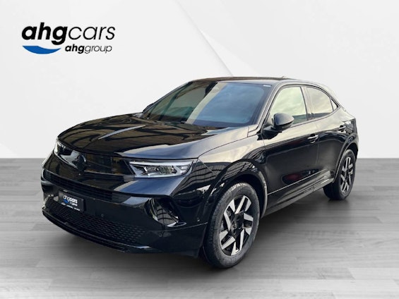 First vehicle image First vehicle image