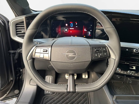 Vehicle image 5 Vehicle image 5