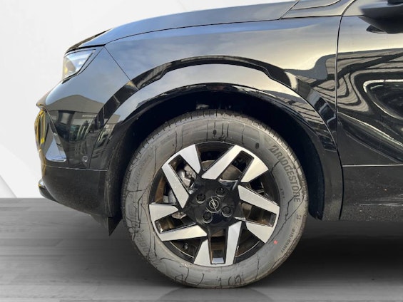 Vehicle image 9 Vehicle image 9