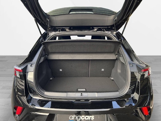 Vehicle image 8 Vehicle image 8