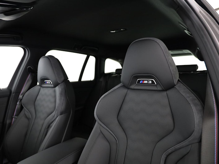 Vehicle image BMW 3 SERIES