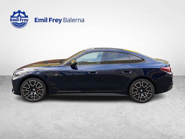 Vehicle image BMW i4