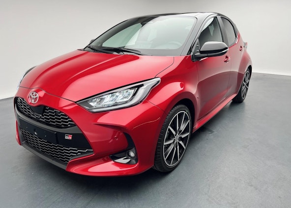 First vehicle image First vehicle image