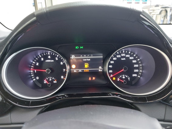 Vehicle image 17 Vehicle image 17