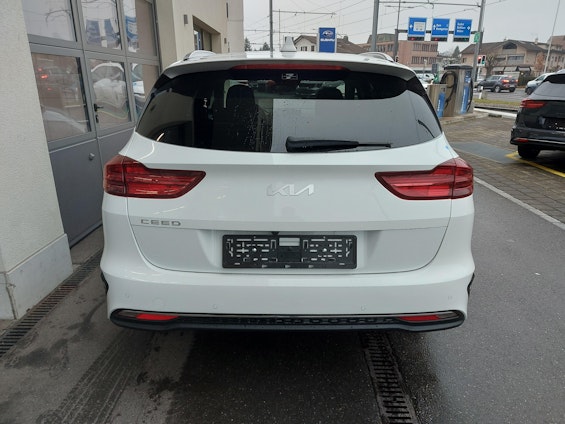 Vehicle image 9 Vehicle image 9