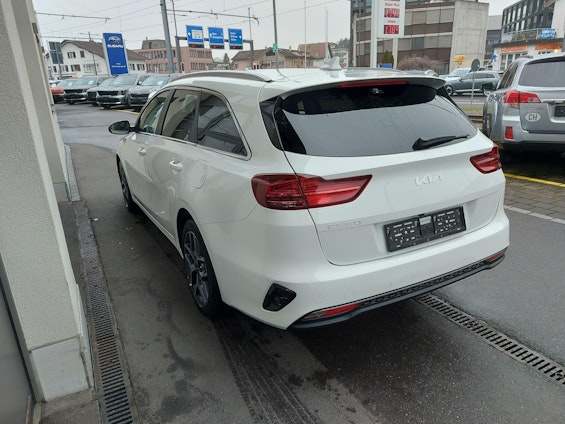 Vehicle image 13 Vehicle image 13