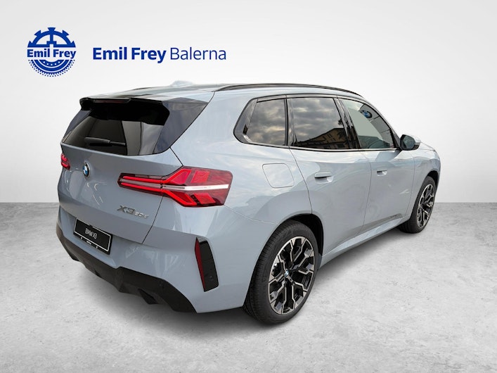 Vehicle image BMW X3
