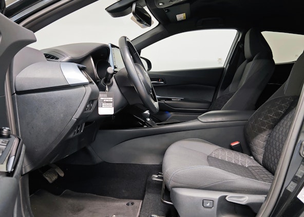 Vehicle image 4 Vehicle image 4