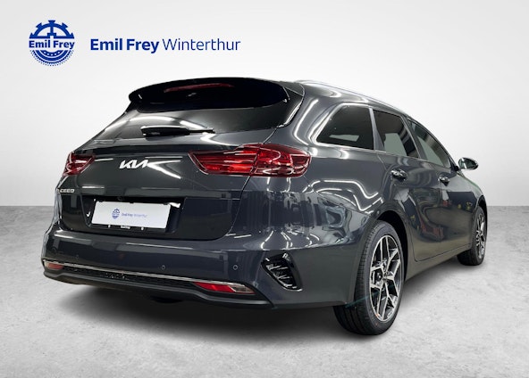 Vehicle image 4 Vehicle image 4