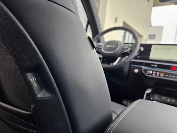 Vehicle image 31 Vehicle image 31