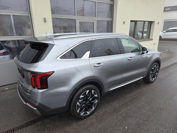 Vehicle image 9 Vehicle image 9