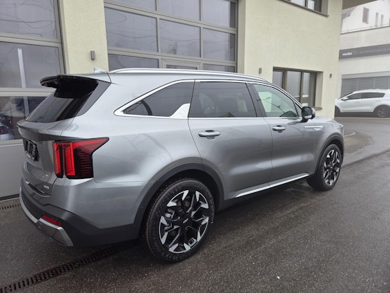 Vehicle image 8 Vehicle image 8