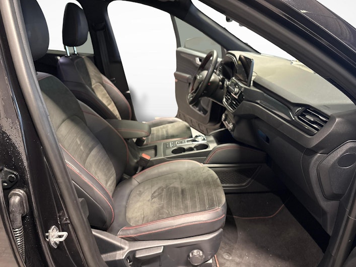 Vehicle image FORD KUGA