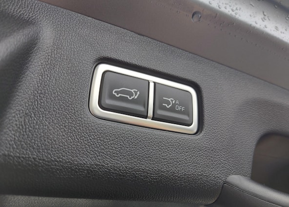 Vehicle image 14 Vehicle image 14