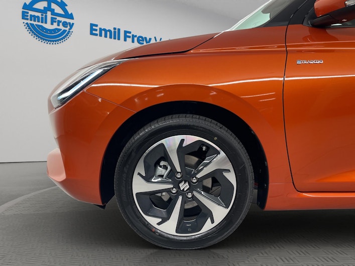 Vehicle image SUZUKI SWIFT