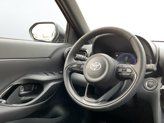 Vehicle image 5 Vehicle image 5