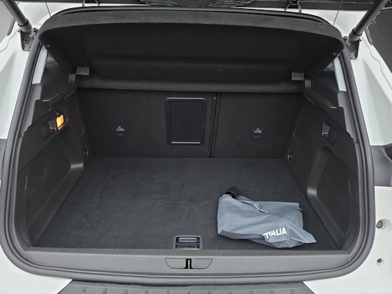 Vehicle image 10 Vehicle image 10