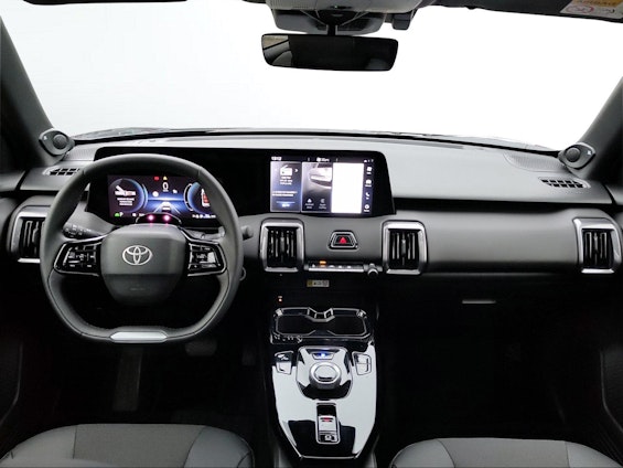 Vehicle image 9 Vehicle image 9