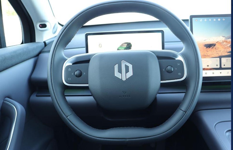 Vehicle image LEAPMOTOR C10