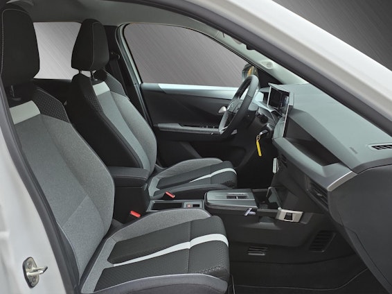 Vehicle image 14 Vehicle image 14