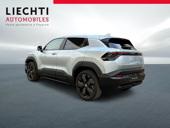 Vehicle image 4 Vehicle image 4