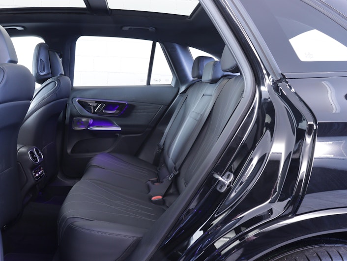 Vehicle image MERCEDES-BENZ GLC 220