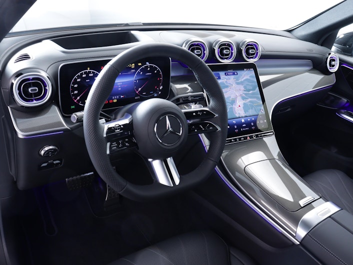 Vehicle image MERCEDES-BENZ GLC 220