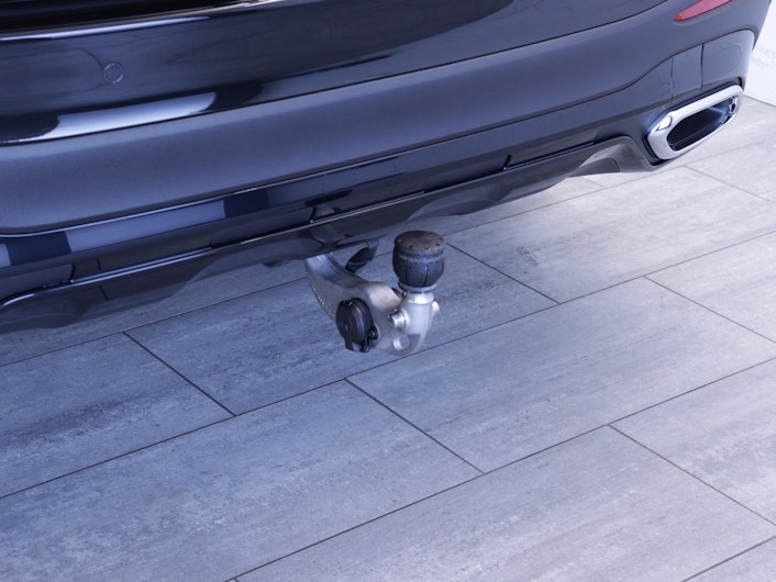 Vehicle image MERCEDES-BENZ GLC 220