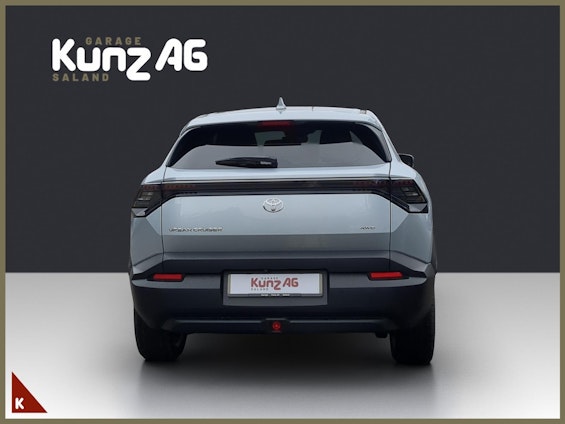 Vehicle image 4 Vehicle image 4