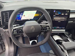 Renault Rafale 1.2 E-Tech Plug-in Hybrid 300 4x4 Atelier Alpine