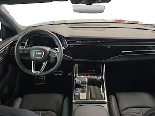 Audi RSQ8 performance quattro