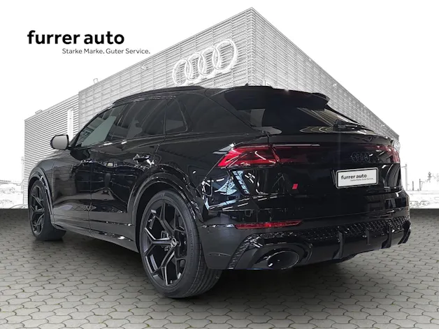 Audi RSQ8 performance quattro