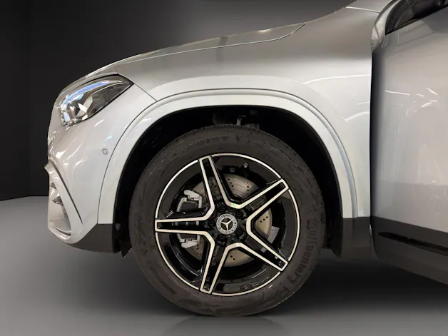 Mercedes-Benz GLA 220d 4Matic 8G-DCT