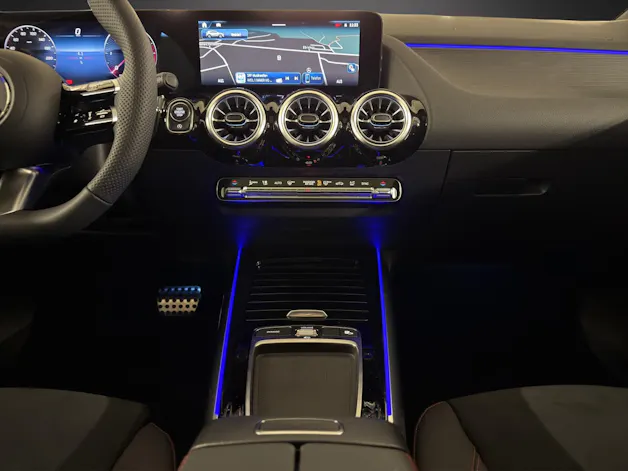 Mercedes-Benz GLA 220d 4Matic 8G-DCT