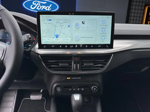 Ford Focus Kombi 1.0i EcoBoost Hybrid 155 PS Titanium X AUTOMAT