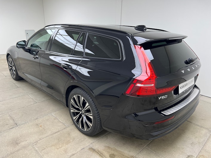 Vehicle image VOLVO V60