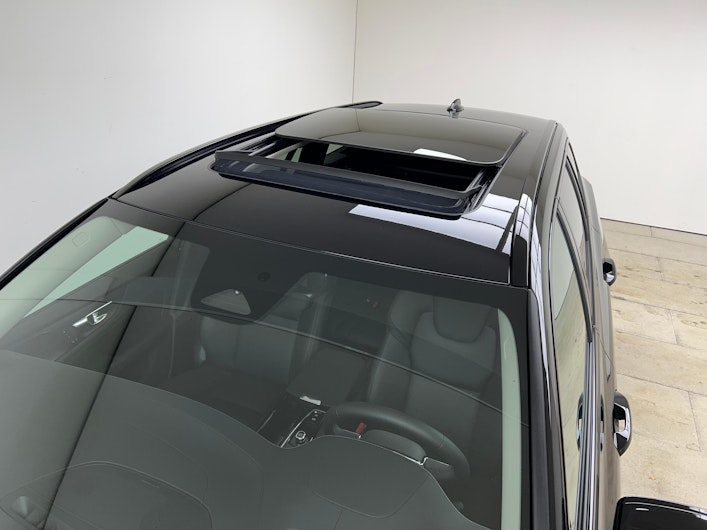 Vehicle image VOLVO V60