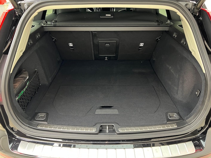 Vehicle image VOLVO V60