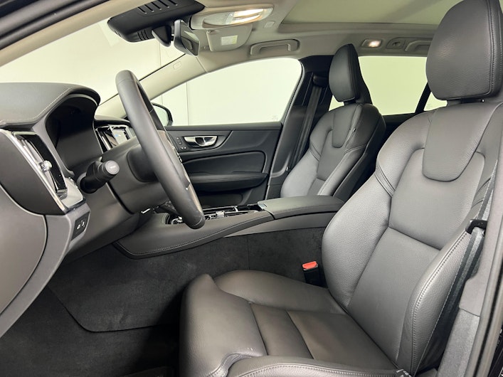 Vehicle image VOLVO V60