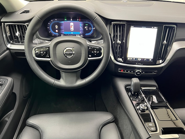 Vehicle image VOLVO V60