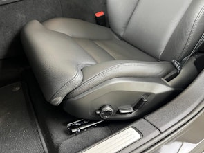 Vehicle image VOLVO V60 2.0 T8 TE Ultra Dark for Business eAWD