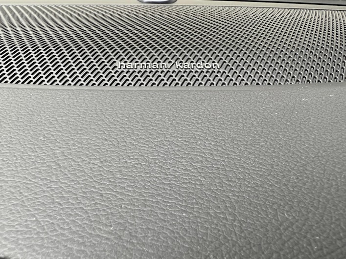 Vehicle image VOLVO V60