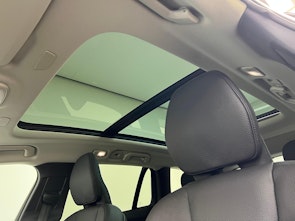 Vehicle image VOLVO V60 2.0 T8 TE Ultra Dark for Business eAWD