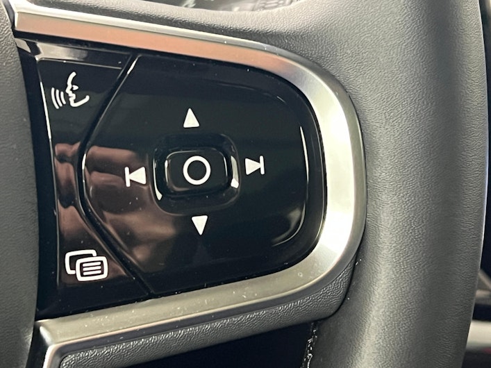 Vehicle image VOLVO V60