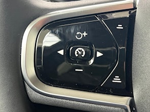 Vehicle image VOLVO V60 2.0 T8 TE Ultra Dark for Business eAWD